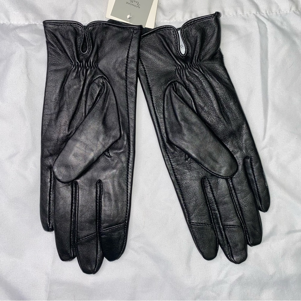 A New Day NWT Black Genuine Leather Gloves